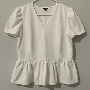 Ann Taylor Petite white V neck blouse size MP
